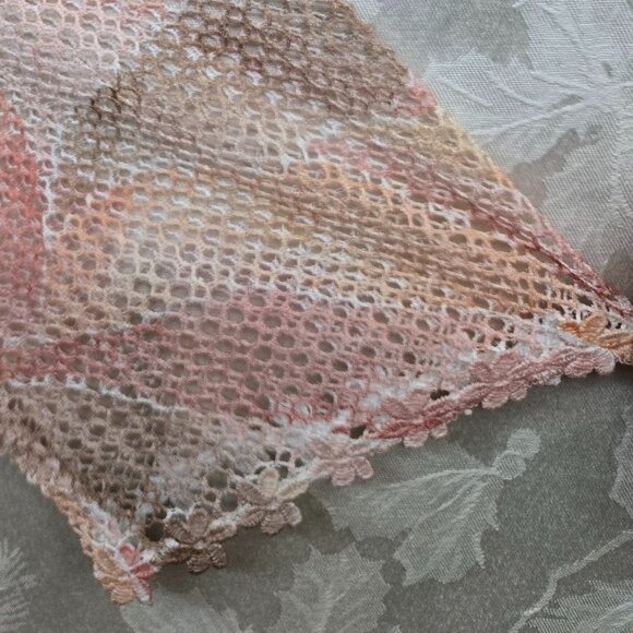 Alfred Dunner* Coral & Yellow Floral Print Top* Semi-Sheer* Lace Hem* Size: 3X - Picture 5 of 9